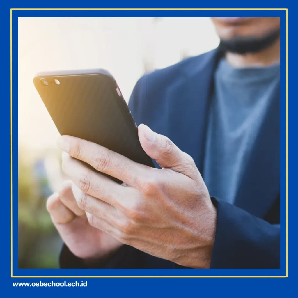 Apa hukum membaca Alquran