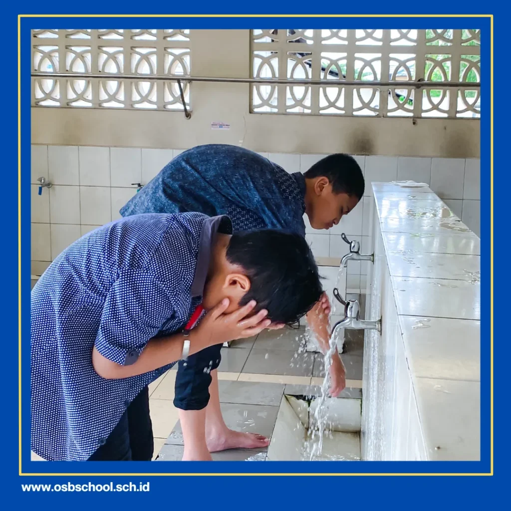 berapa pahala membaca Alquran