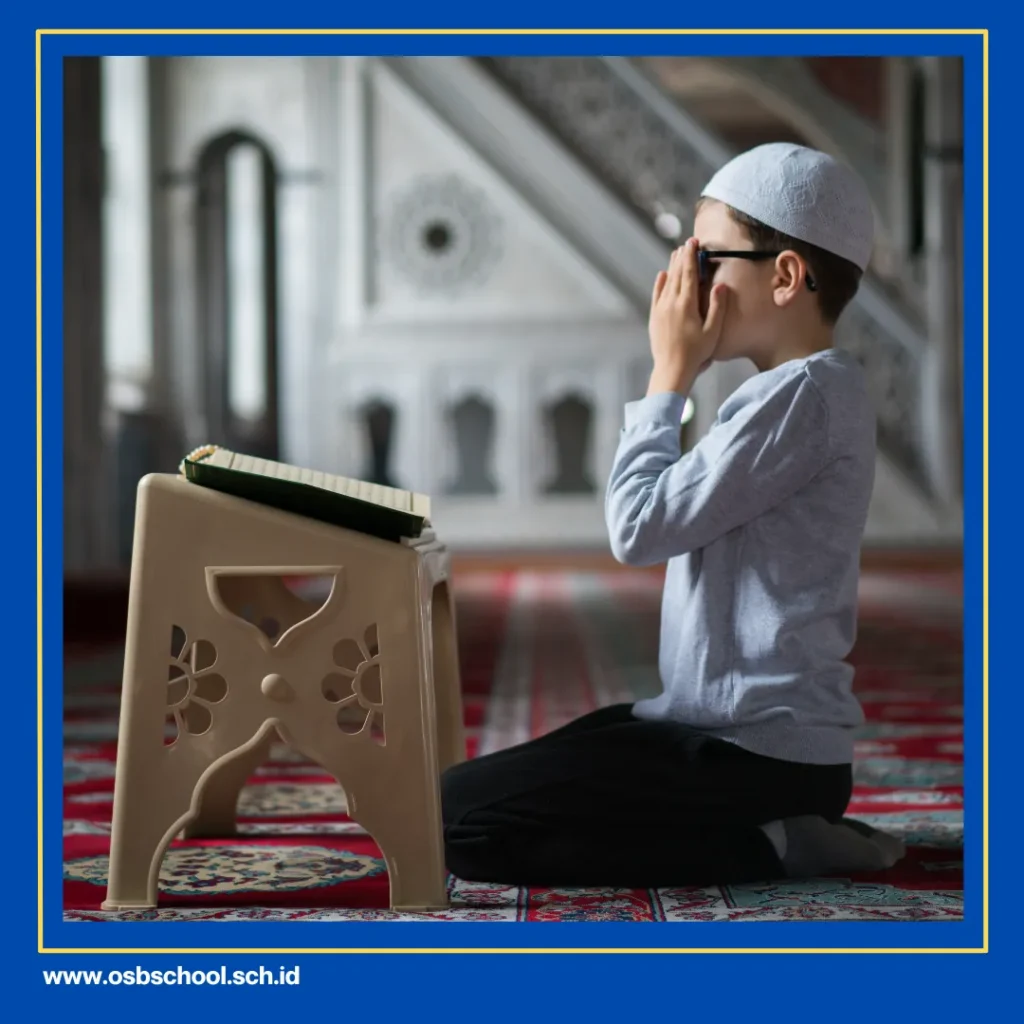 Membaca Alquran Sambil Tiduran