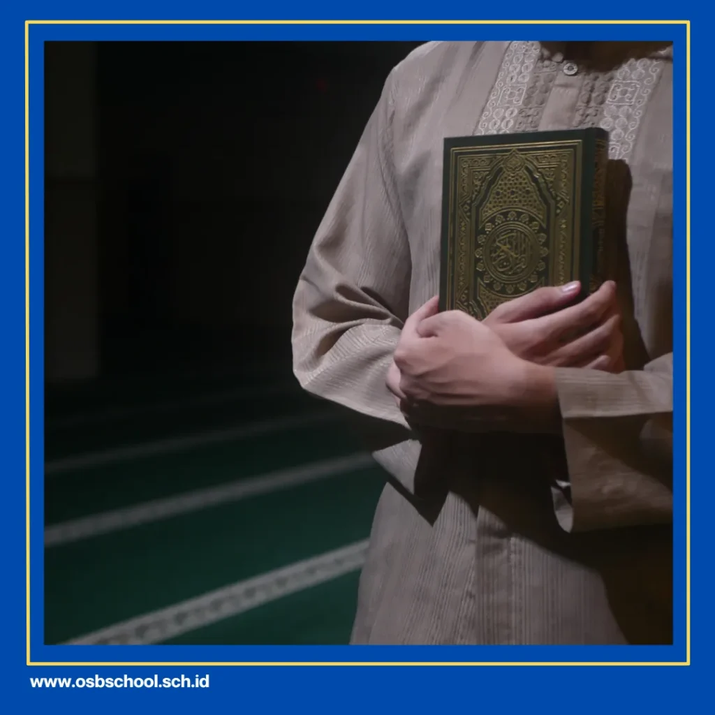 Hukum Membaca Alquran Dengan Tartil Adalah