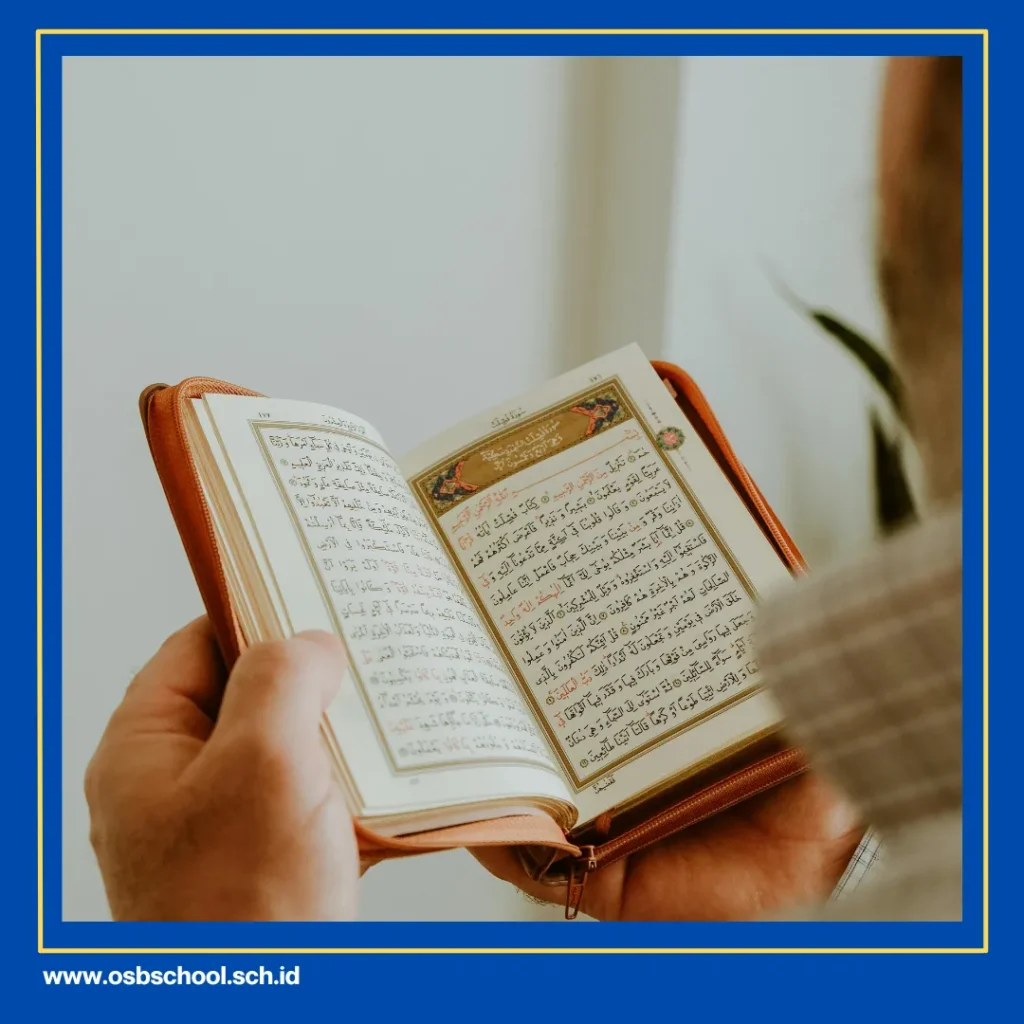 Membaca Alquran Sambil Tiduran