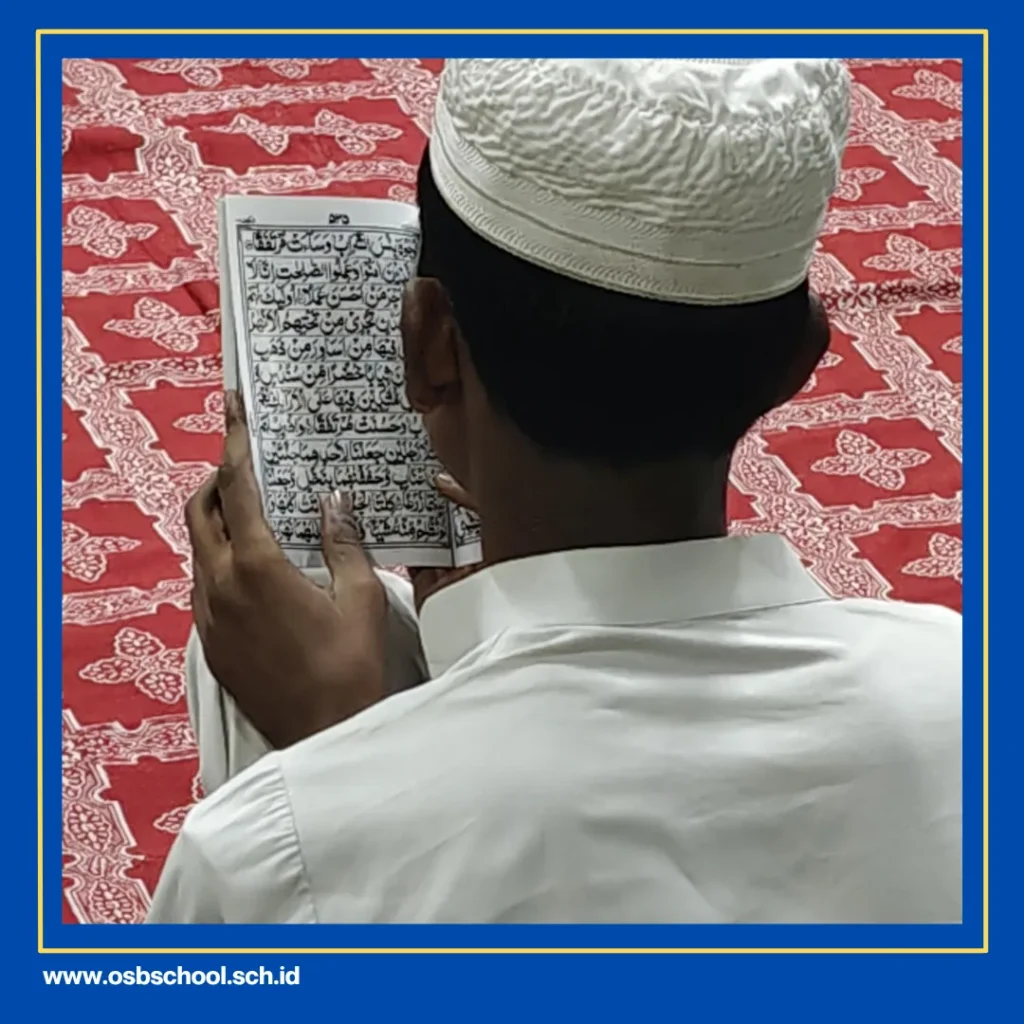 Etika Membaca Alquran