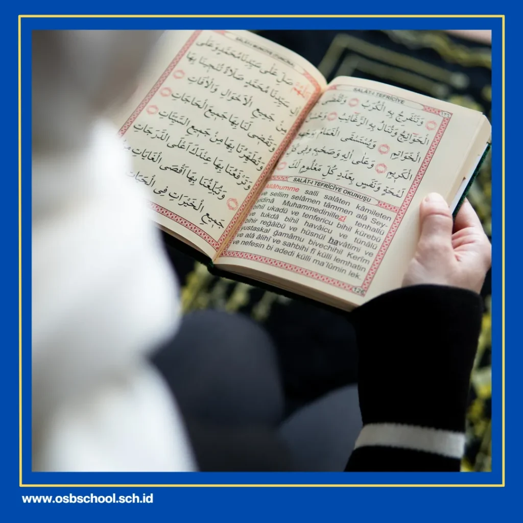 tujuan berwakaf ketika membaca alquran yaitu