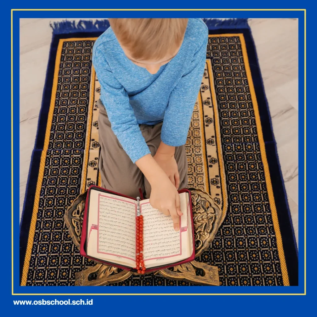 apakah boleh membaca alquran pakai celana pendek