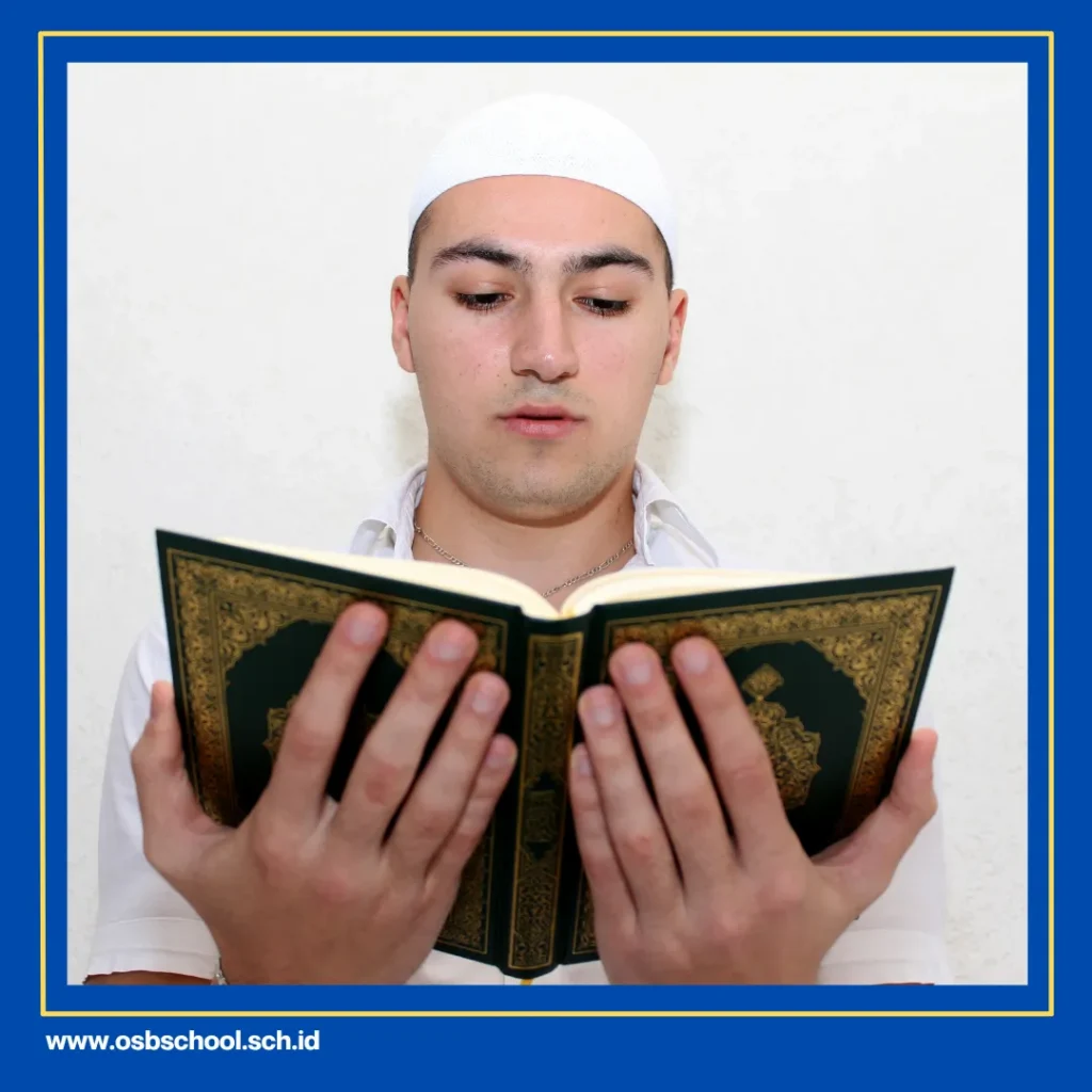 membaca taawudz sebelum membaca alquran hukumnya
