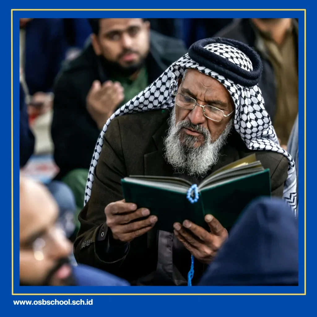 membaca alquran harus menutup aurat